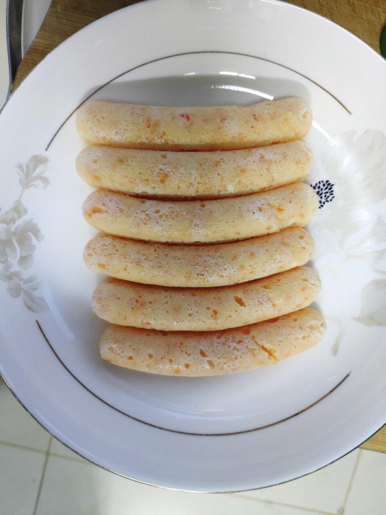 宝宝辅食、胡萝卜鲜虾肠