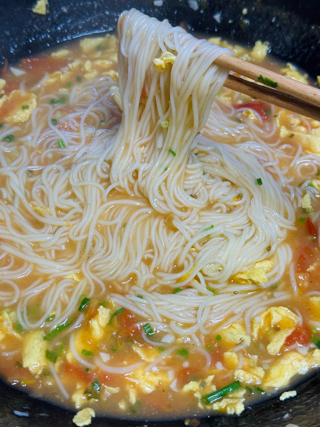 汤都要喝光的西红柿鸡蛋面