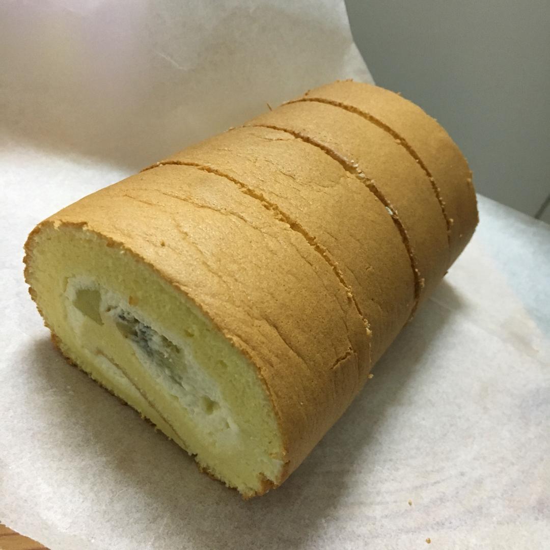 《Tinrry下午茶》教你做基础原味蛋糕卷