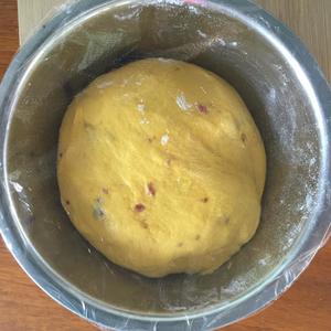 kirakira南瓜软面包的做法 步骤3