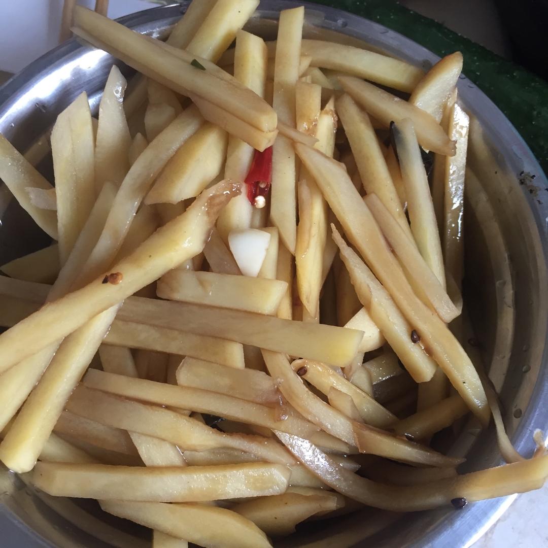 酸辣土豆丝-不用再愁不辣不酸了