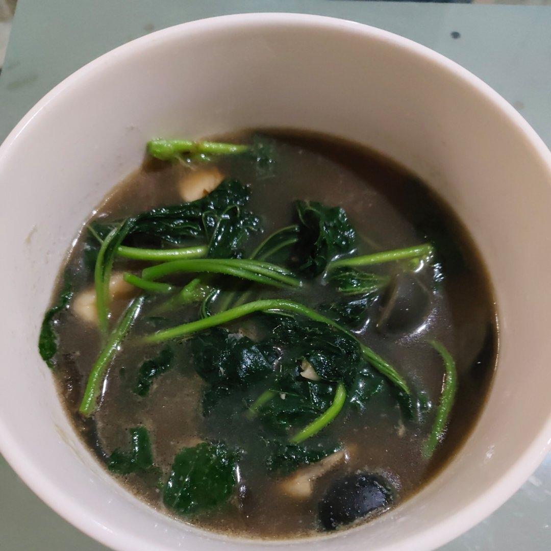 上汤皮蛋苋菜