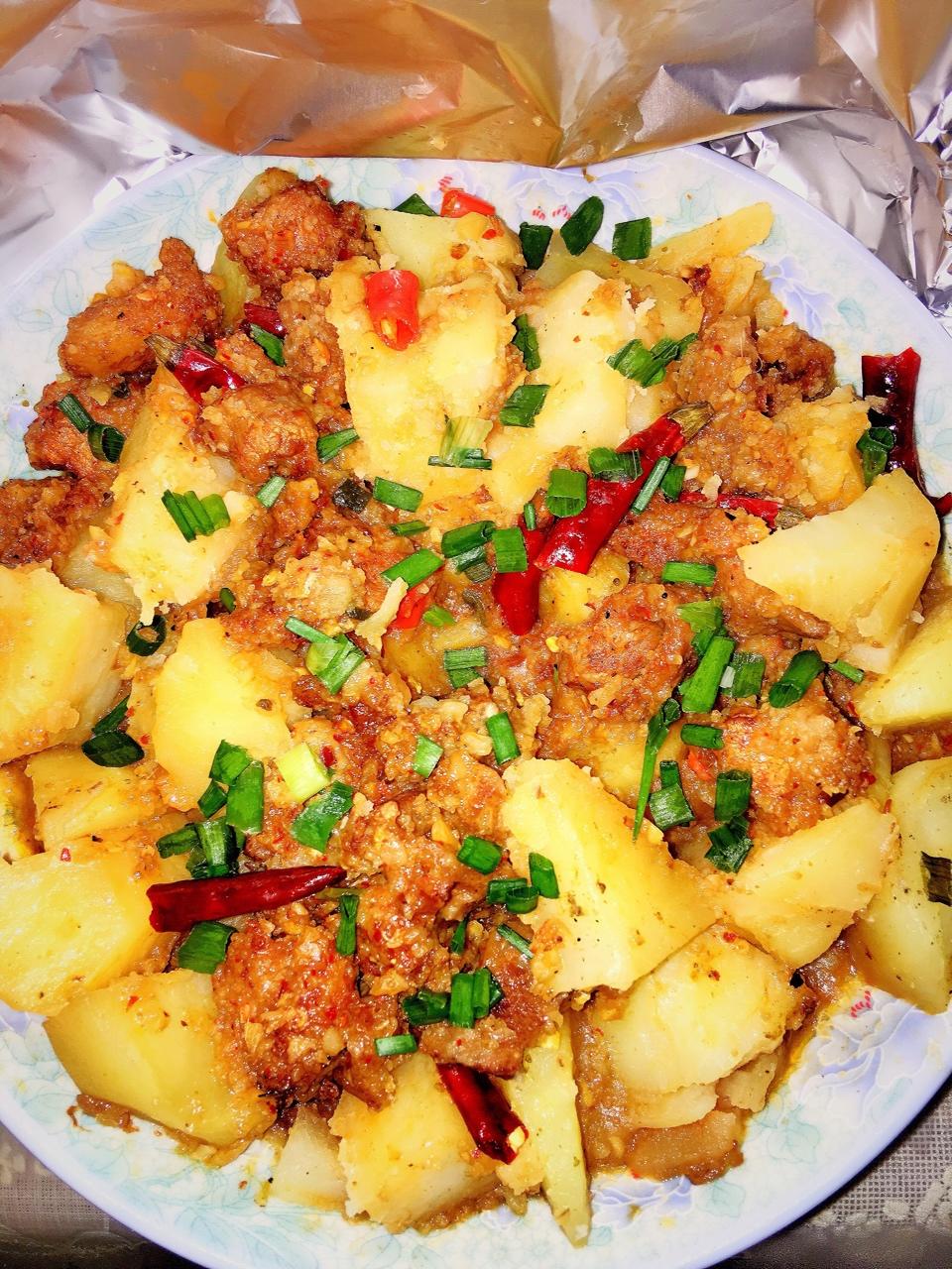 白如子画做的土豆粉蒸肉