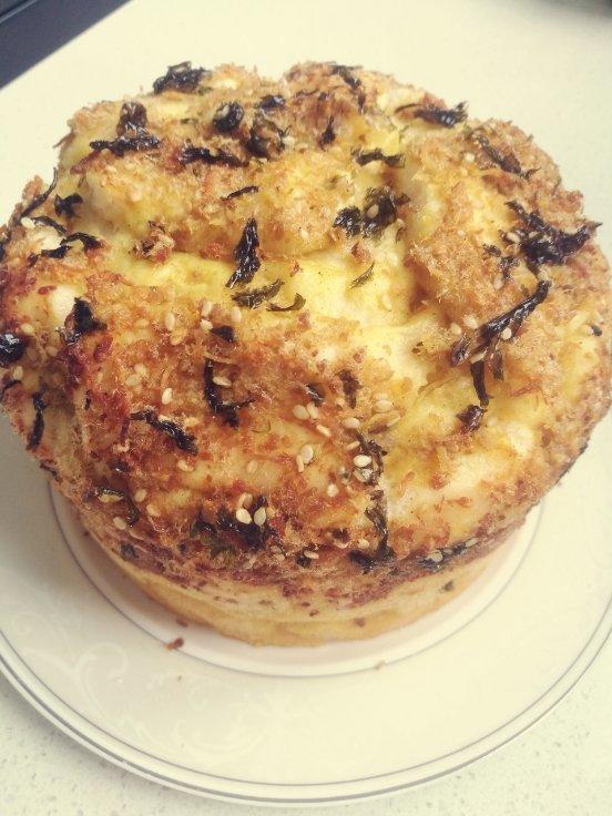 海苔脆肉松手撕面包~