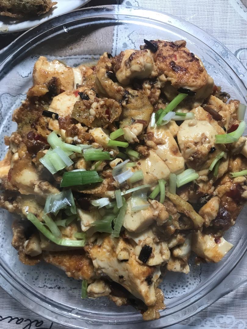 〈麻婆豆腐〉，内酯豆腐版。欣小厨 😉