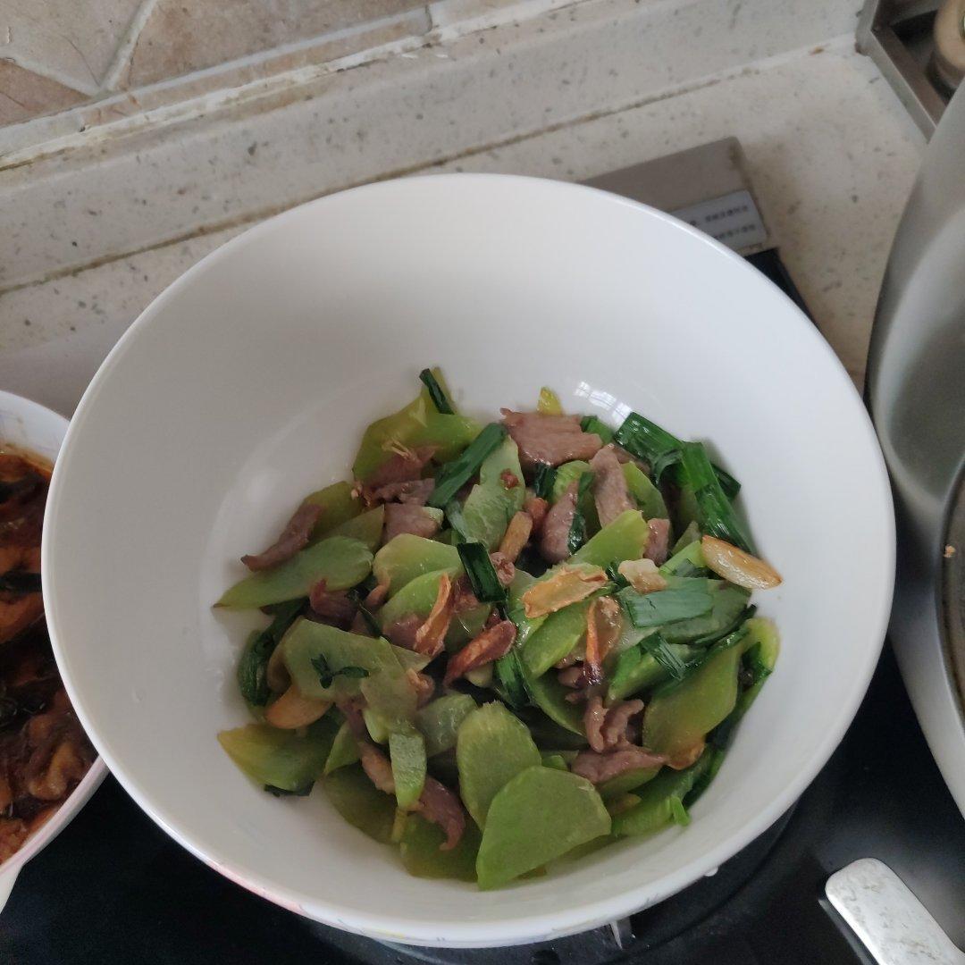 莴笋炒肉