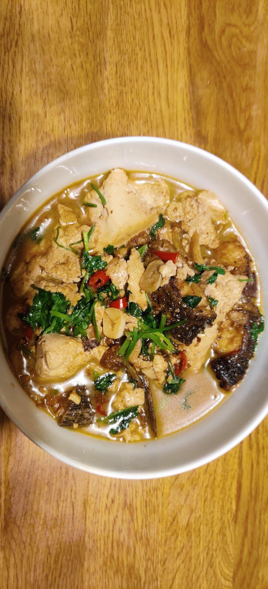 鱼炖豆腐