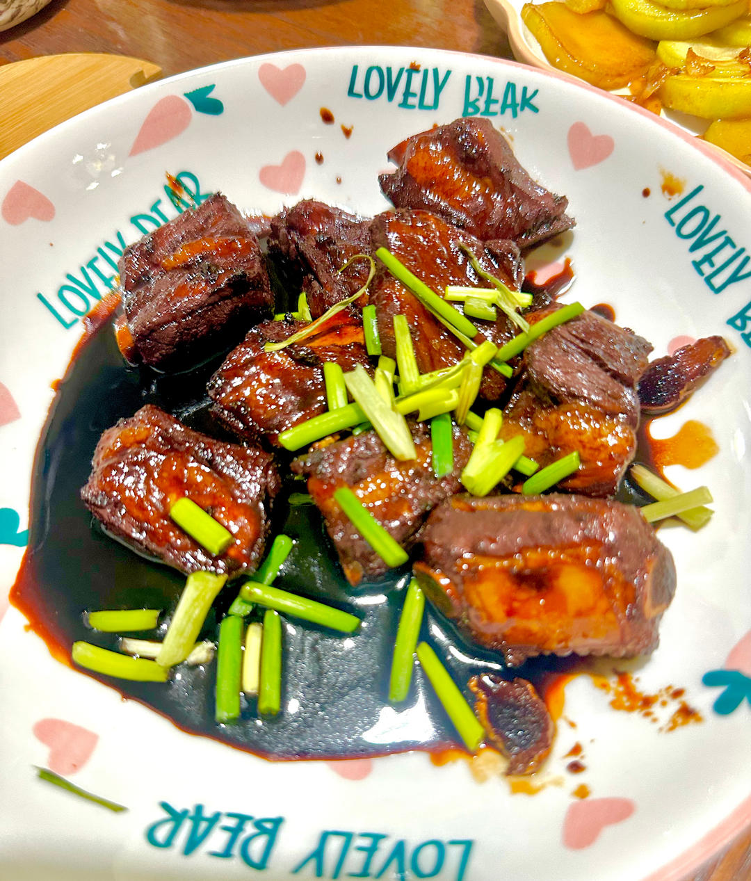 快手家常红烧排骨～的做法