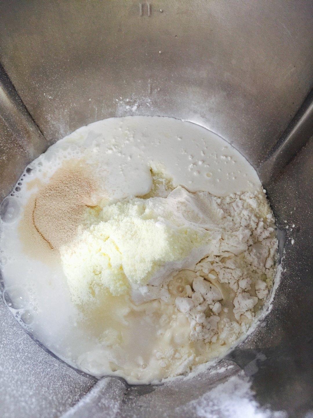 纯奶手撕吐司的做法 步骤1