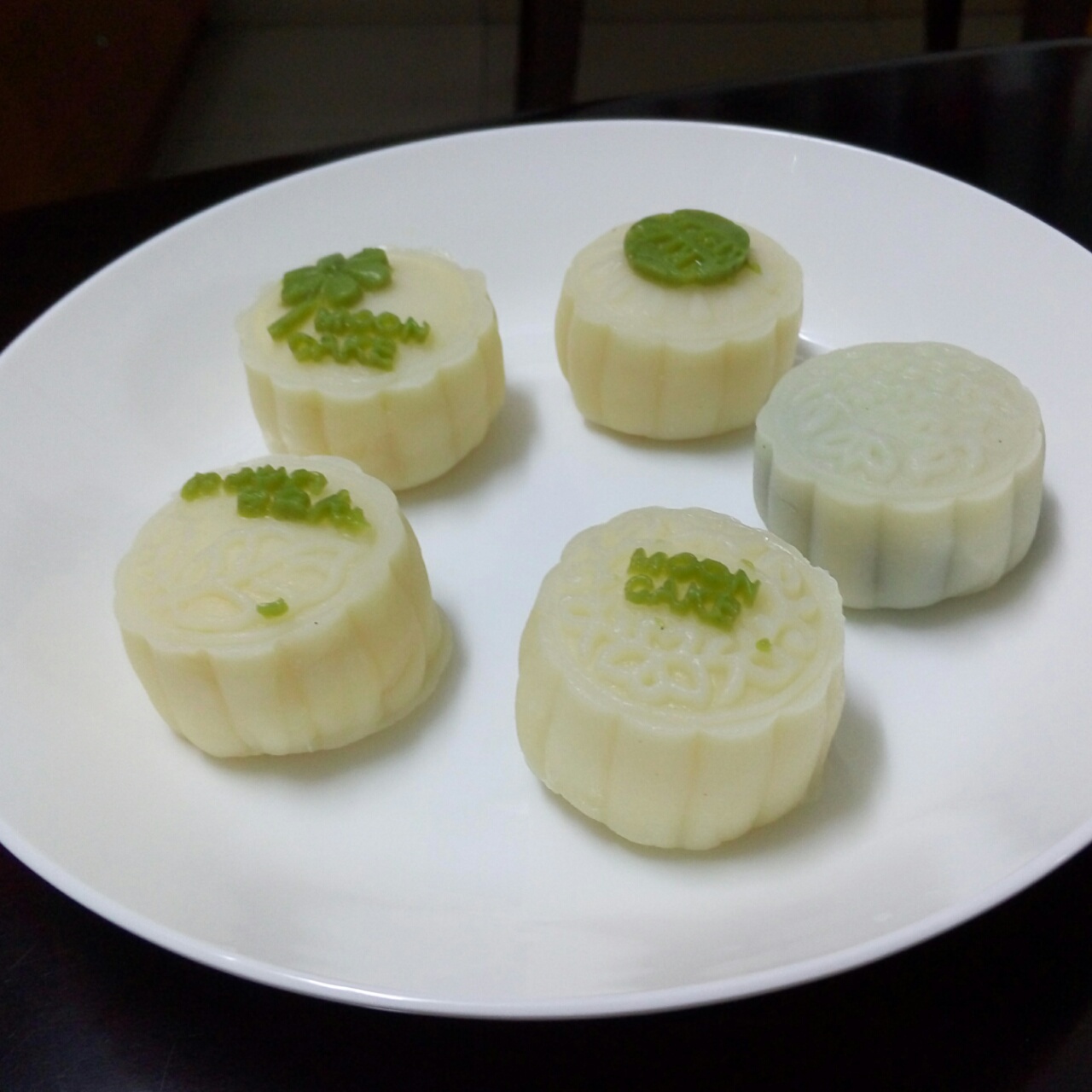 《Tinrry下午茶》冰皮月饼（奶黄馅）