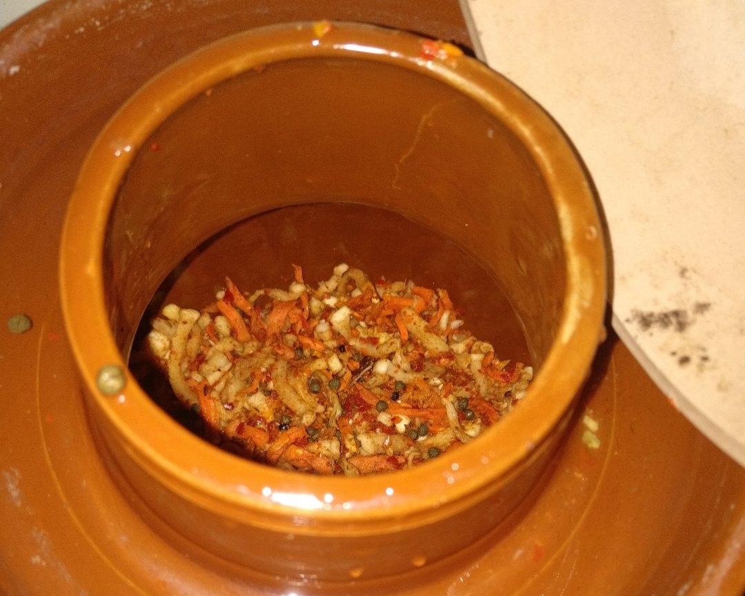 小时候最喜欢吃的咸菜就是去隔壁蹭大奶奶家腌的萝卜丝!