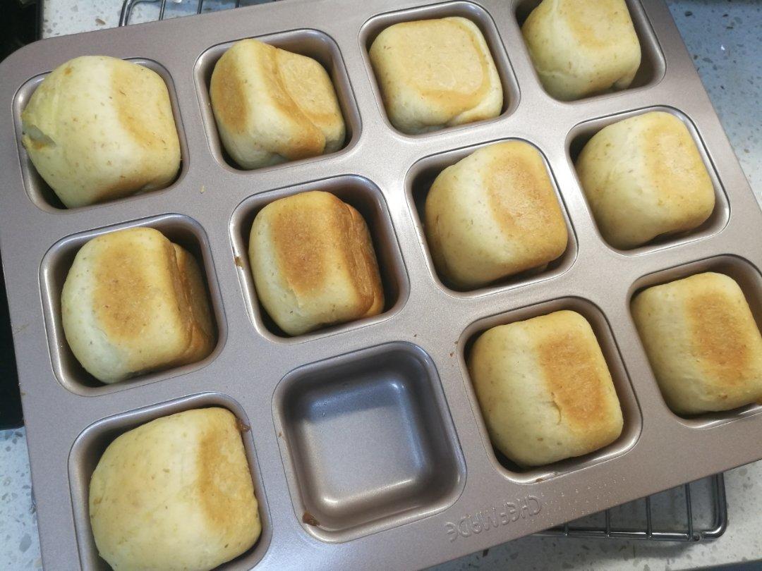 全麦培根面包