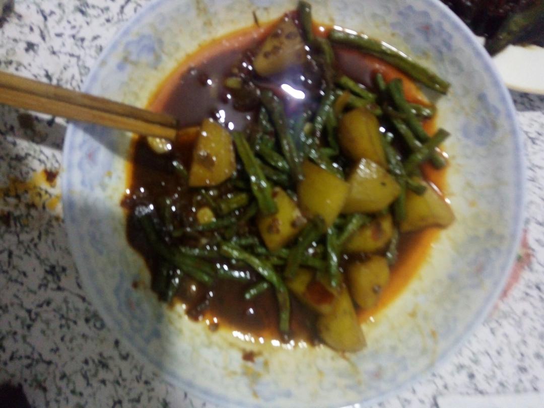土豆炖豆角