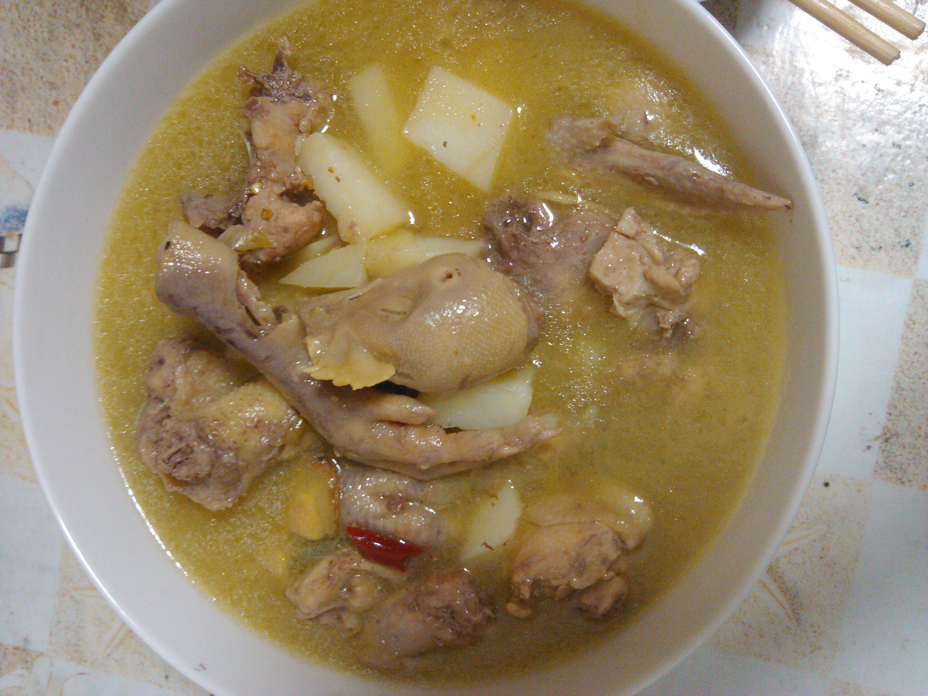 土豆炖鸡块