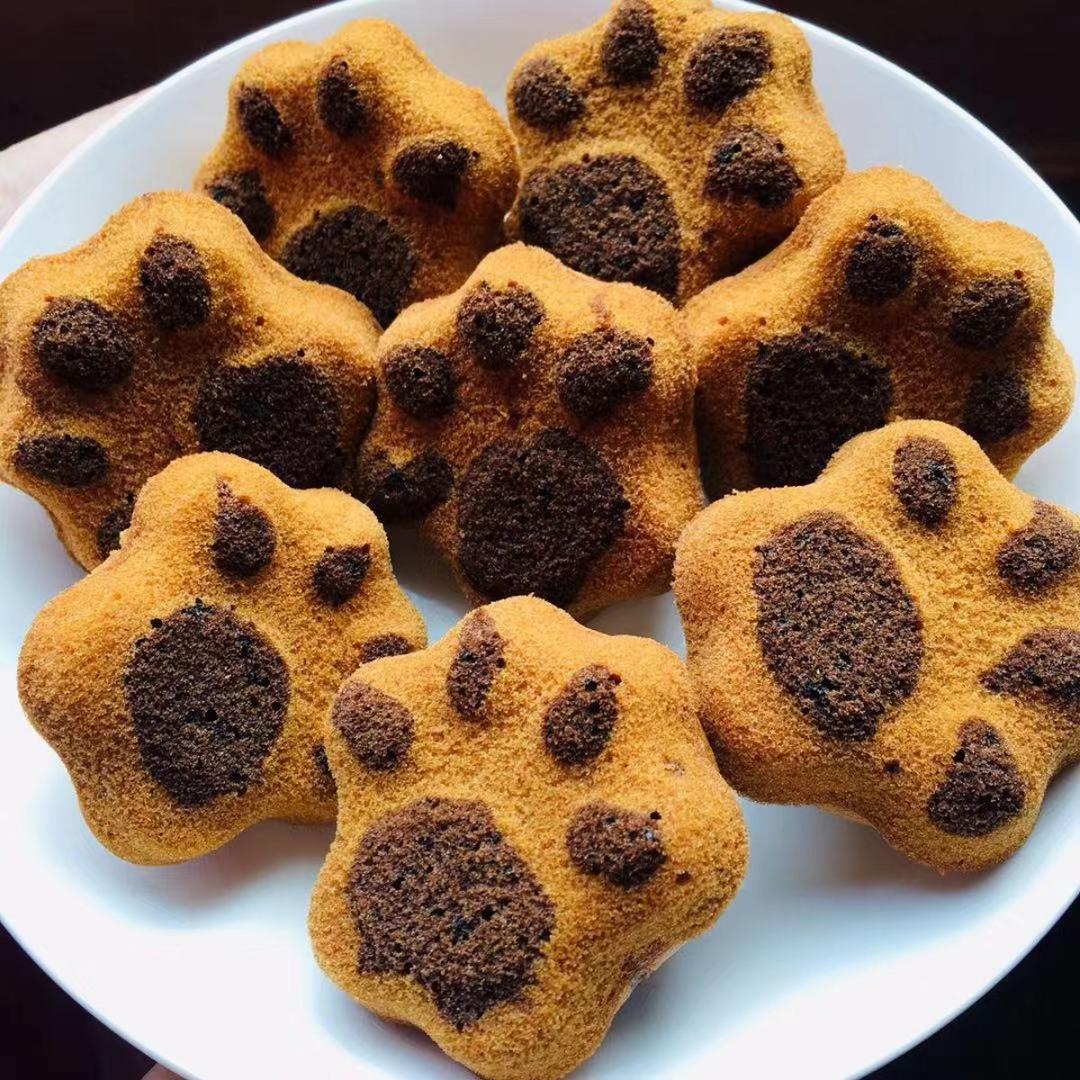 萌翻众人的超cute猫爪蛋糕