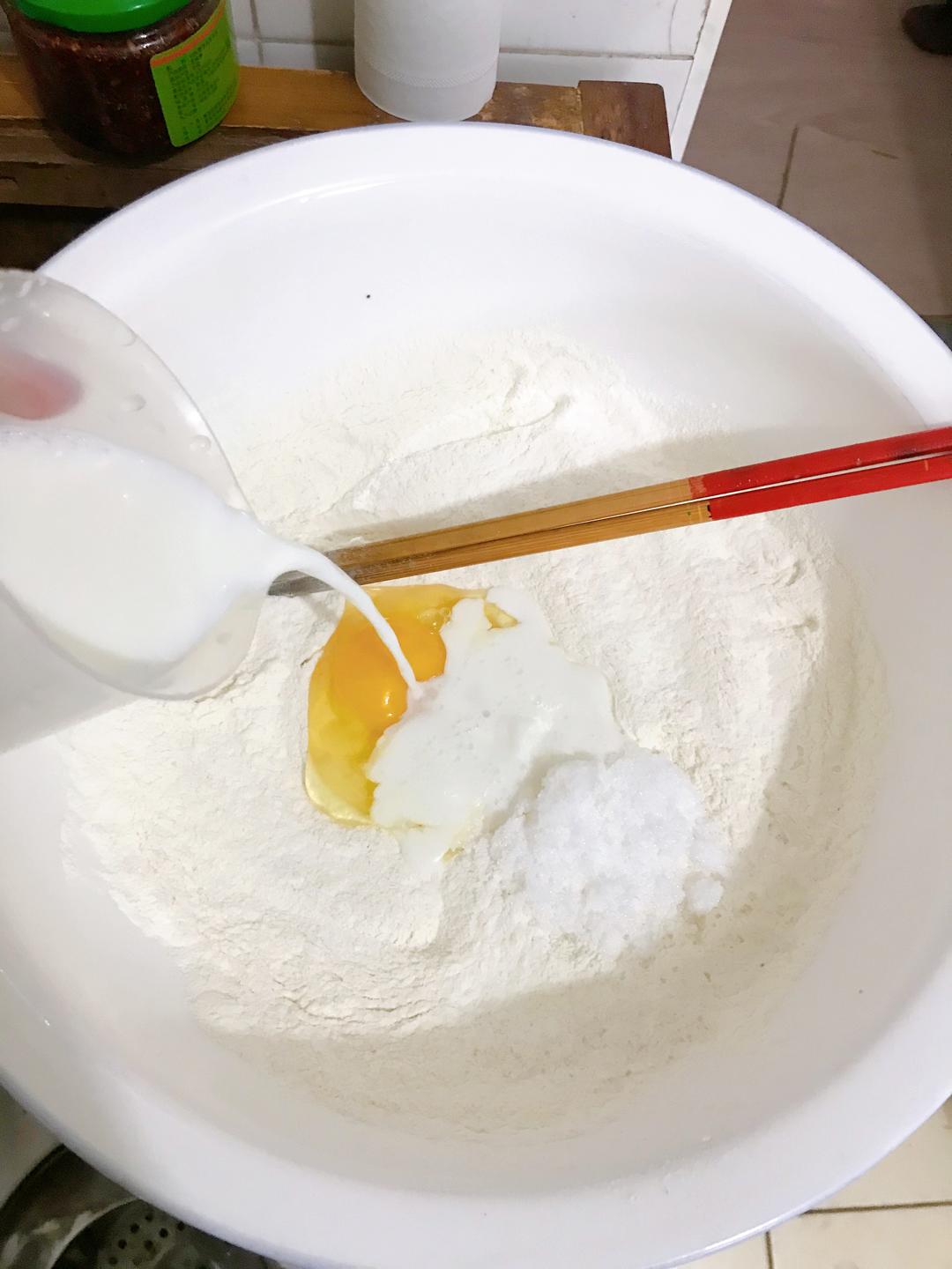 纯奶手撕吐司的做法 步骤1