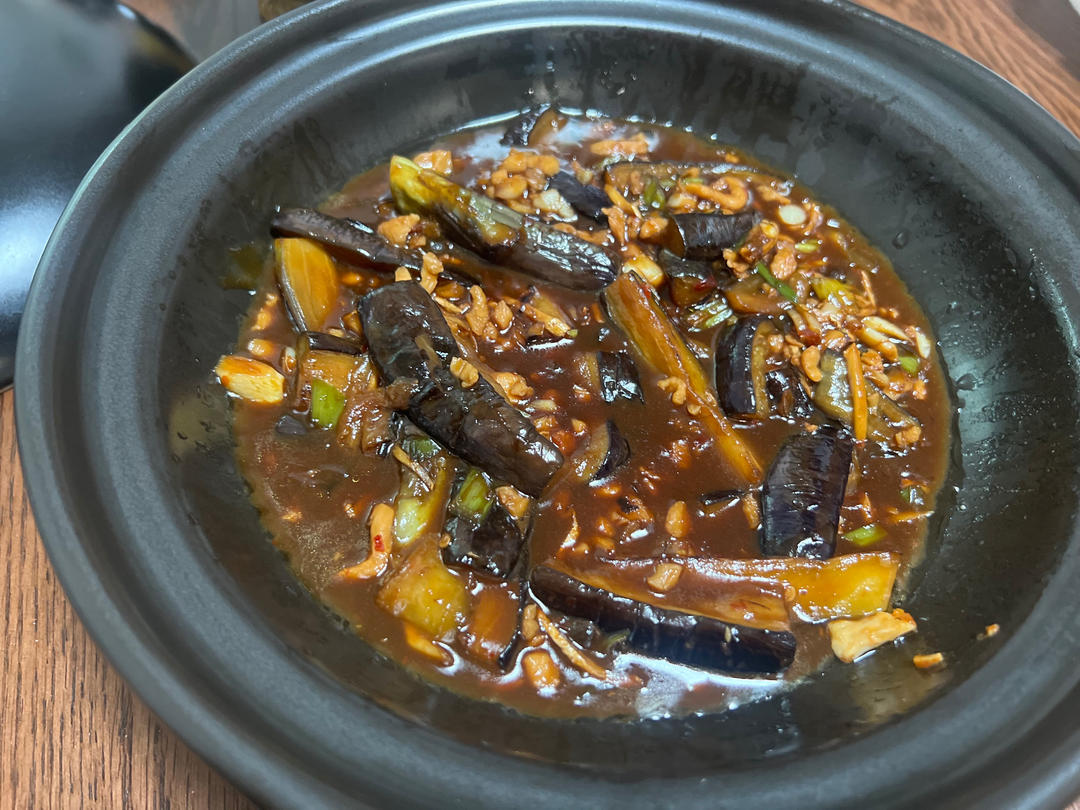 开胃下饭菜！巨简单的家常鱼香茄子煲