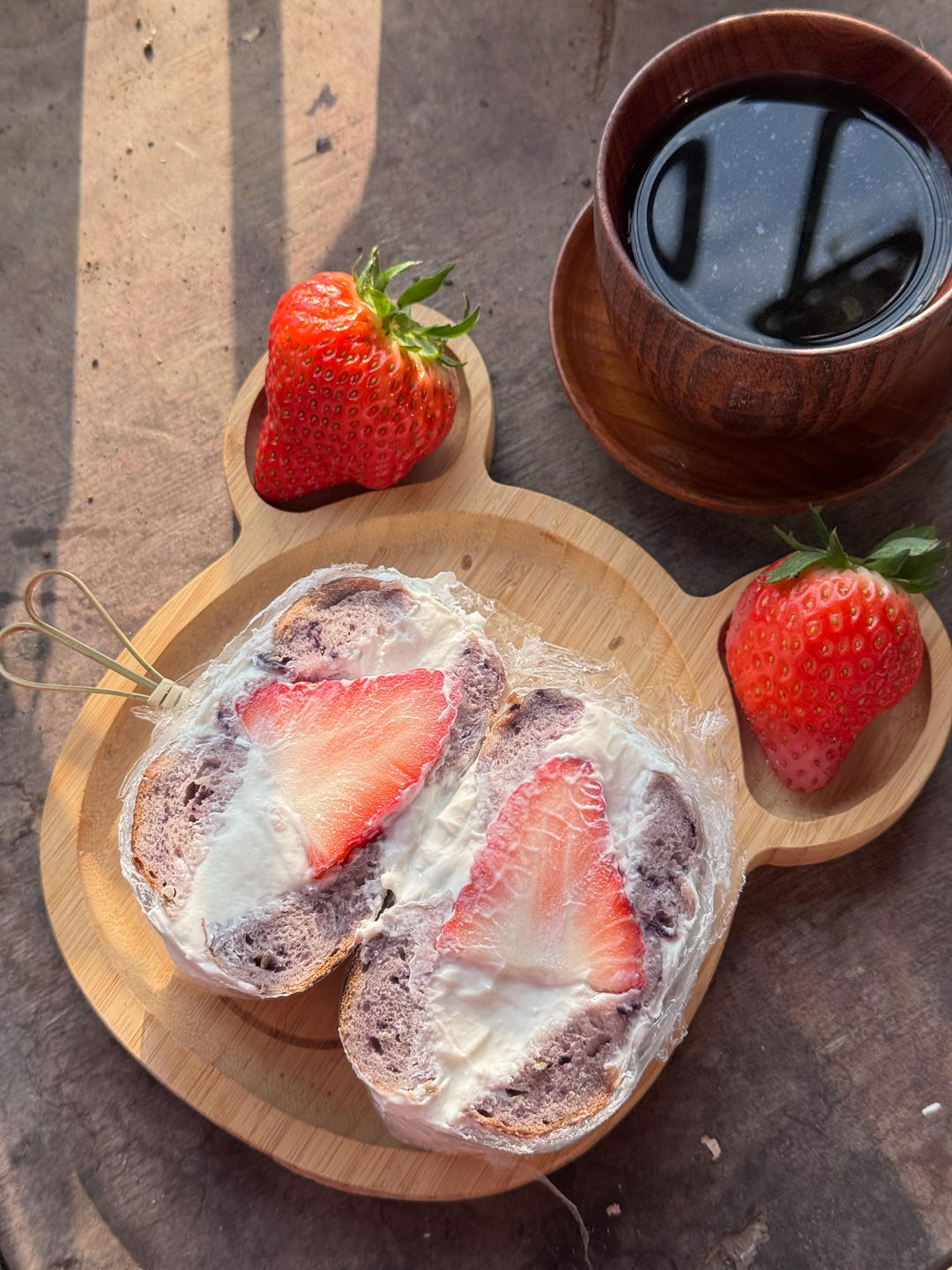 爱心草莓三明治｜伪奶酪水果三明治｜低脂三明治