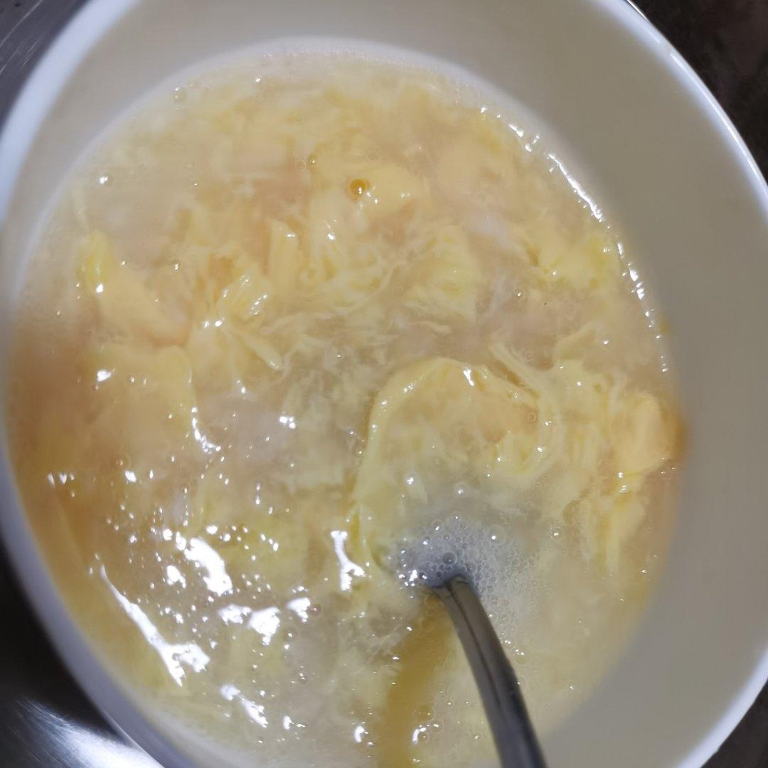 河南传统鸡蛋面汤