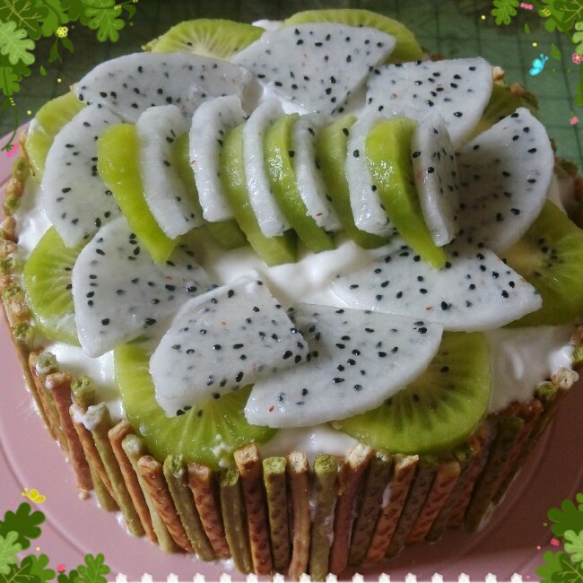 绿野仙踪水果生日蛋糕