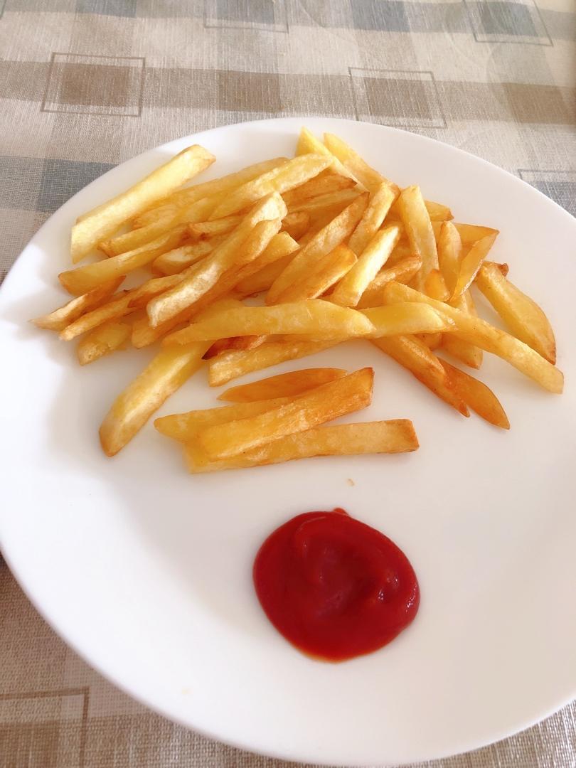 精灵00做的最简单快速无需淀粉无需冷冻炸薯条