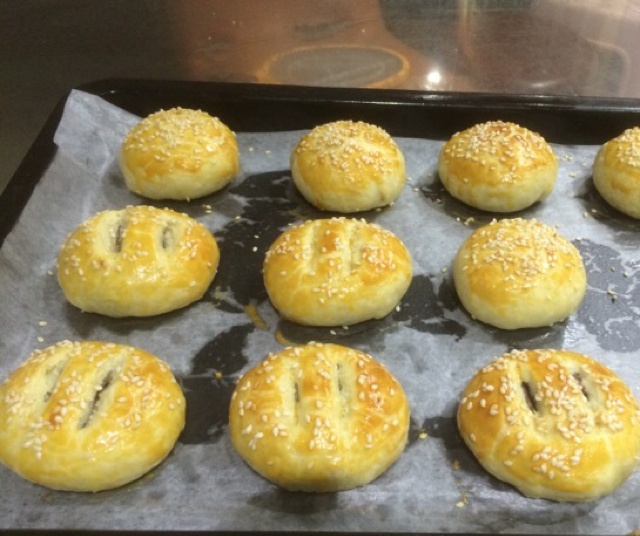 蛋黄酥：抹茶酥：（奶黄味）