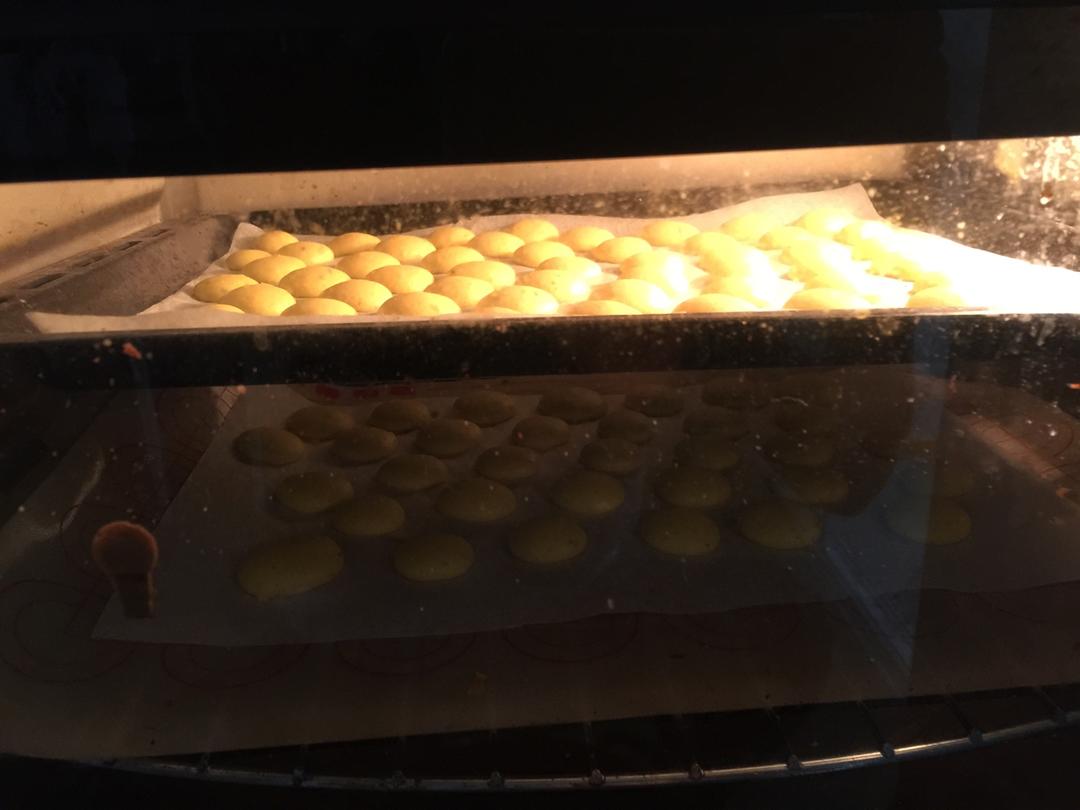 鸡蛋小饼干