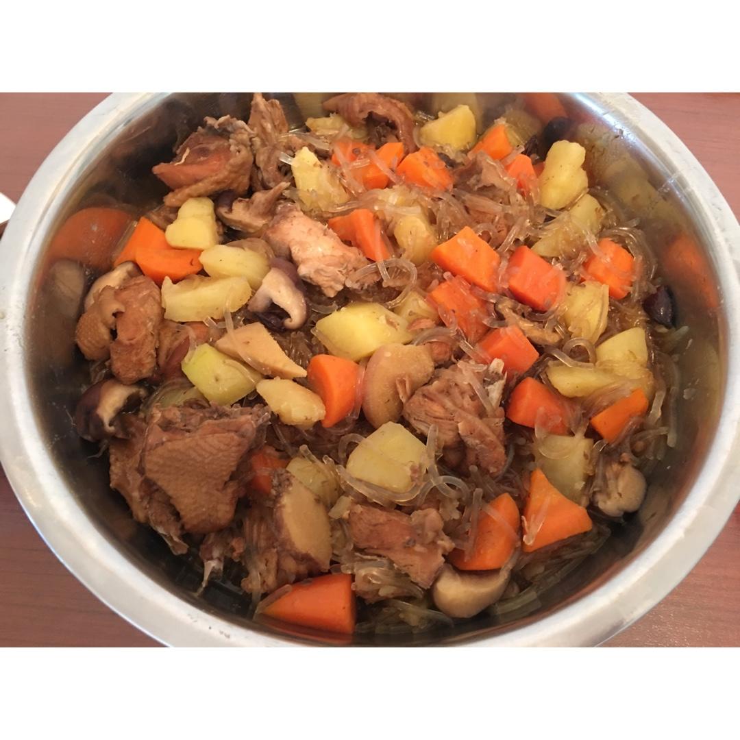 土豆炖鸡块
