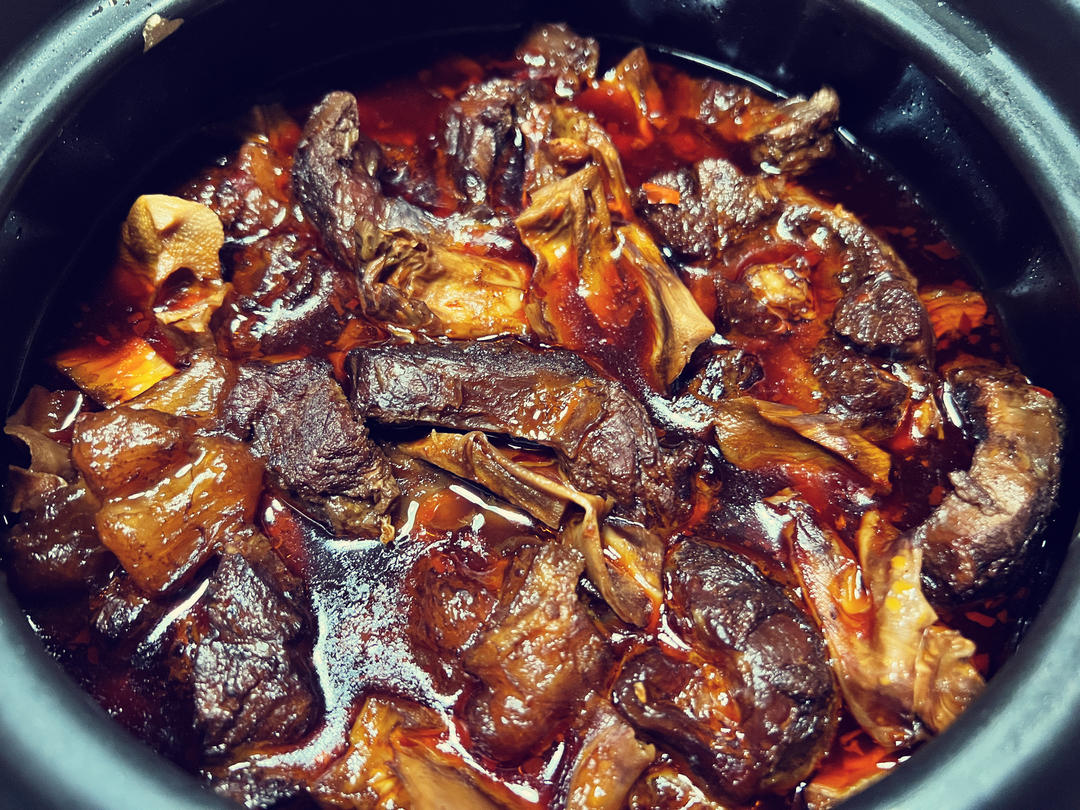 笋干烧牛肉，不需去挑剔的味道。