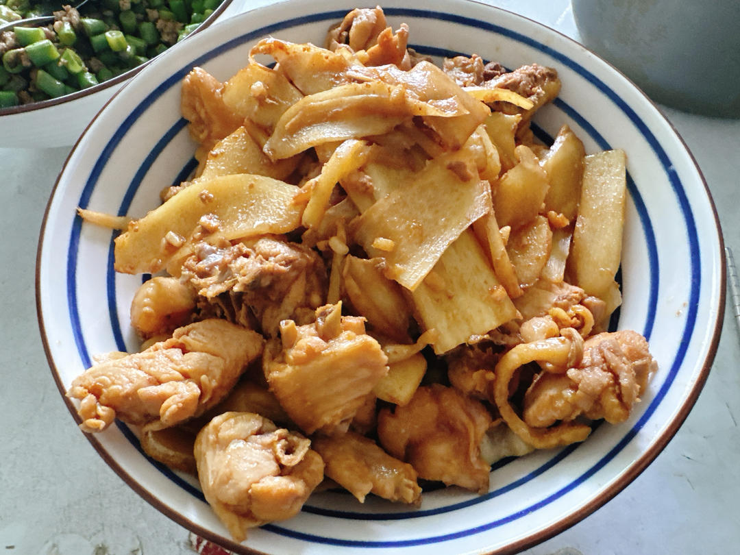 子姜炒鸡