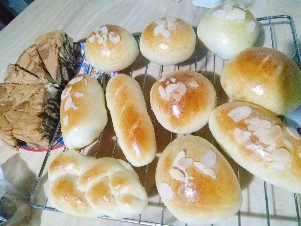 超软牛奶小餐包
