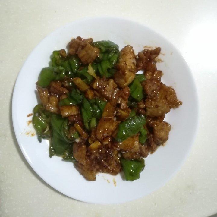 厨师长教你：“小炒肉”的家常做法，家常味很浓郁，先收藏起来