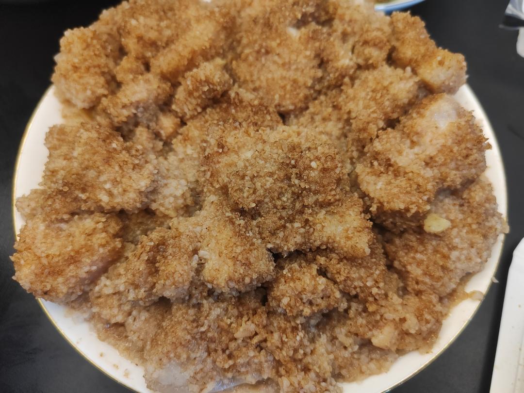 电饭煲粉蒸肉，太方便！饭和肉一起出锅！