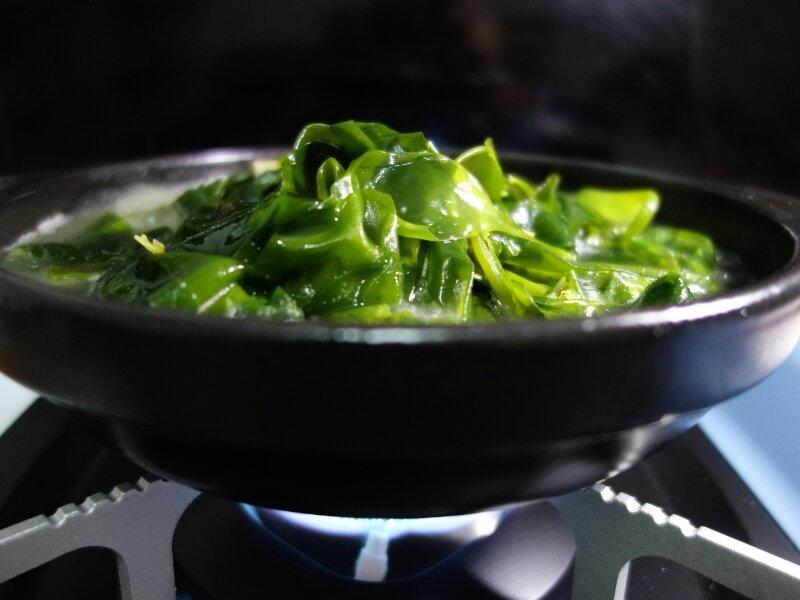 排骨干贝浸海带苗的做法