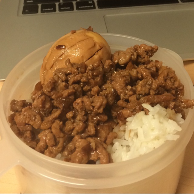 台式卤肉饭