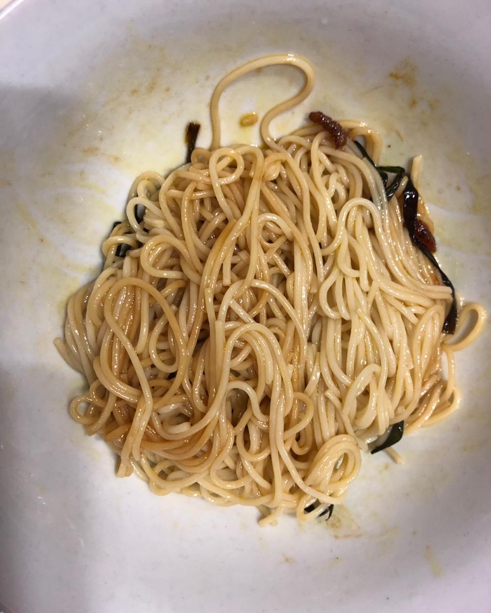 10分钟搞定的一碗葱油拌面