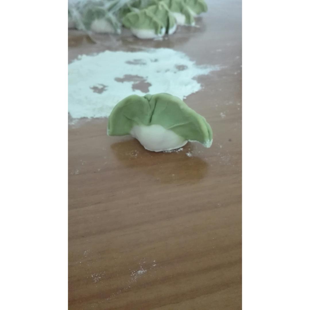 翡翠白玉白菜饺子详细版（附翡翠白玉白菜饺子包法，翡翠白玉饺子皮两种制法，面包机和面，翡翠白玉烧卖，各种馅料搭配）