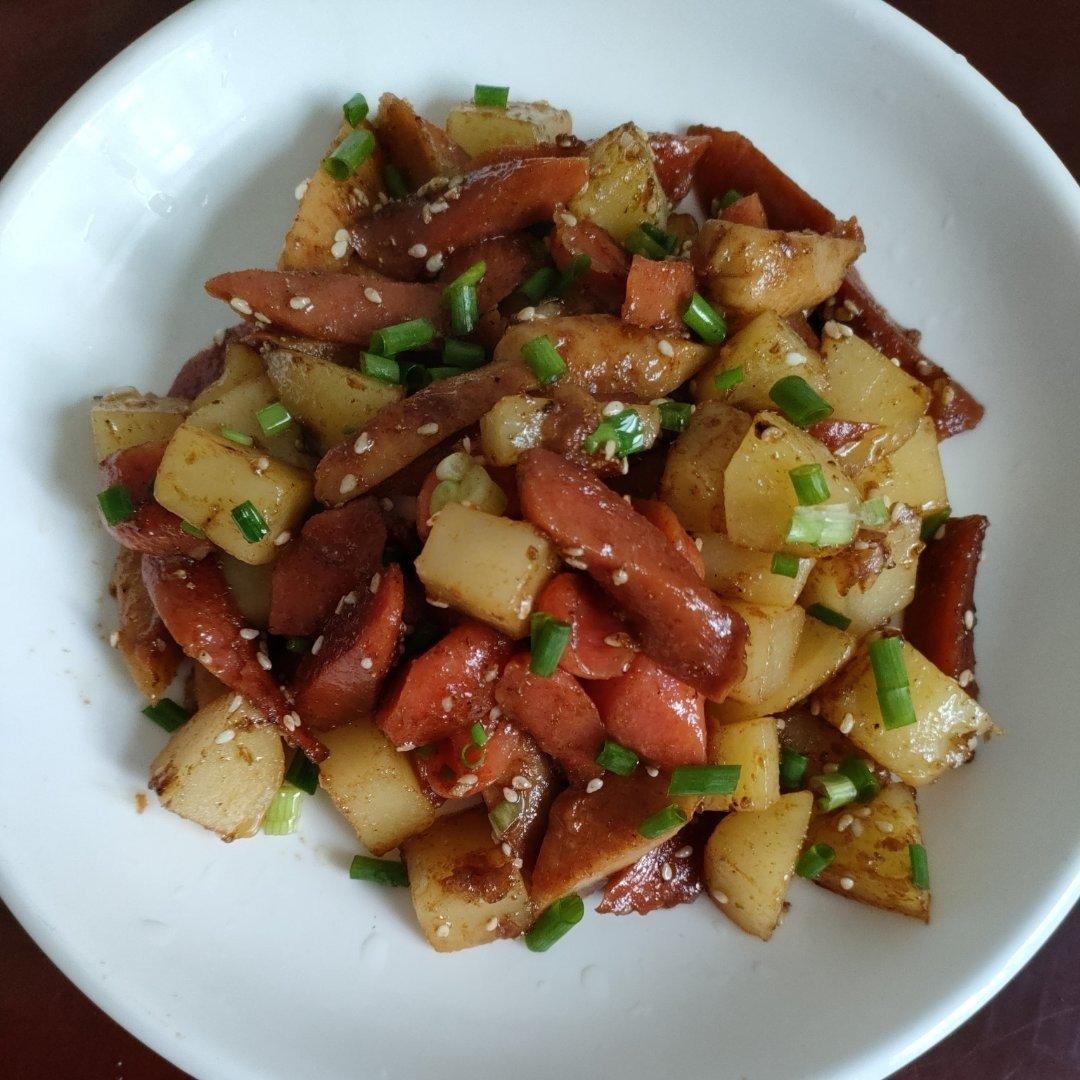 孜然火腿土豆丁