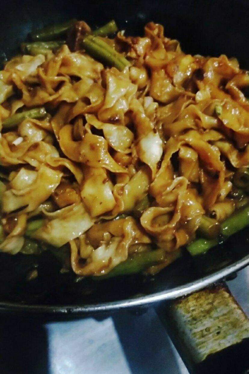 最适合夏天的一锅出--酱香豆角焖面