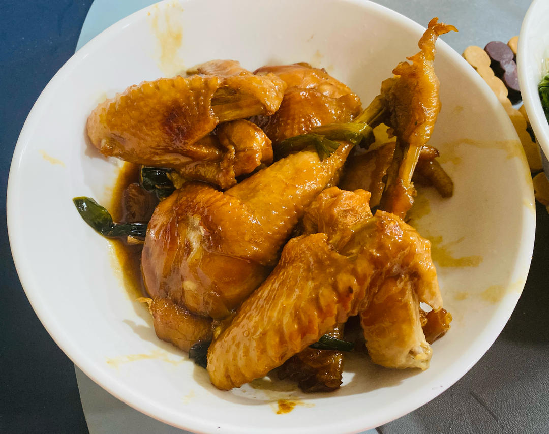 秘制酱油鸡腿