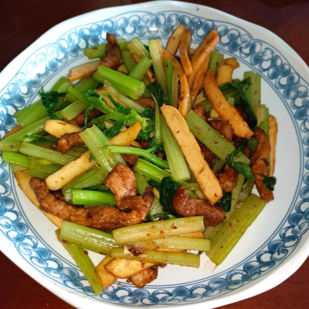 芹菜炒肉丝