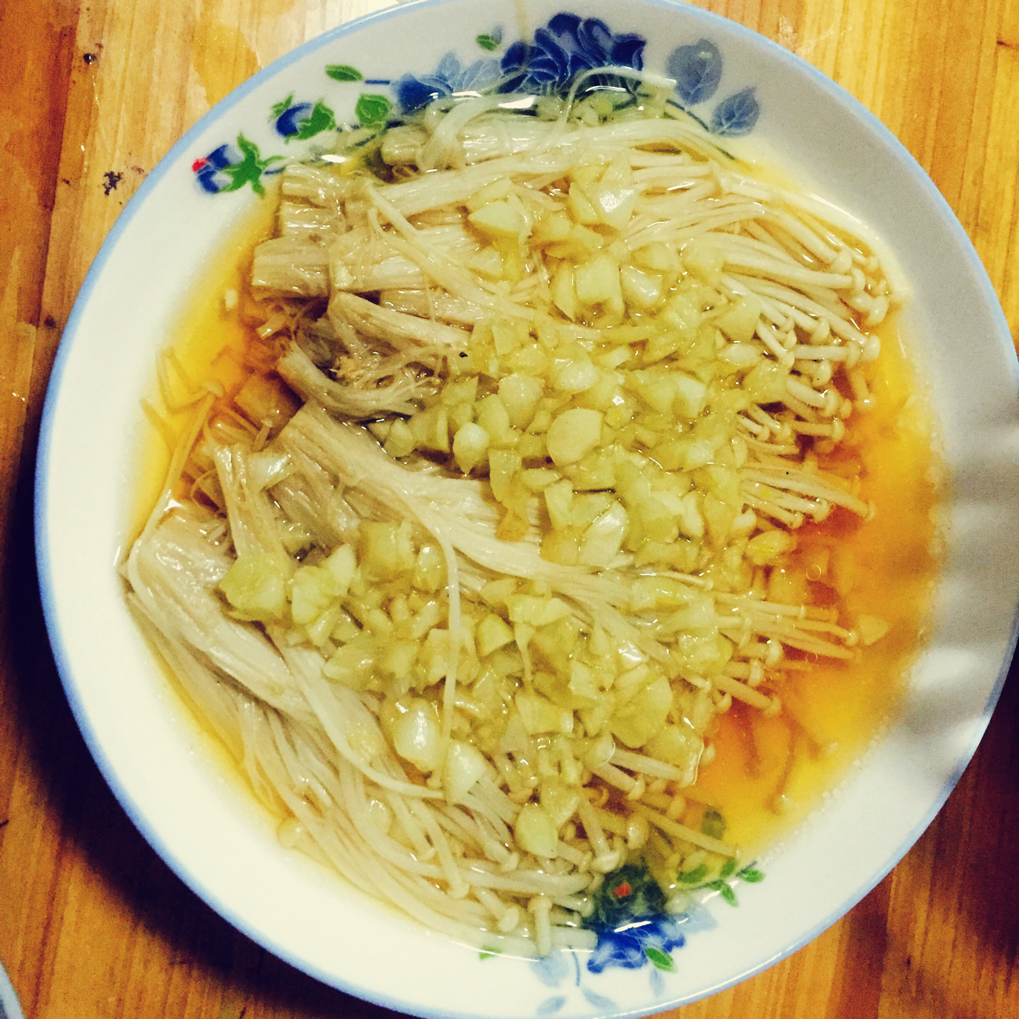 蒜蓉蒸金针菇