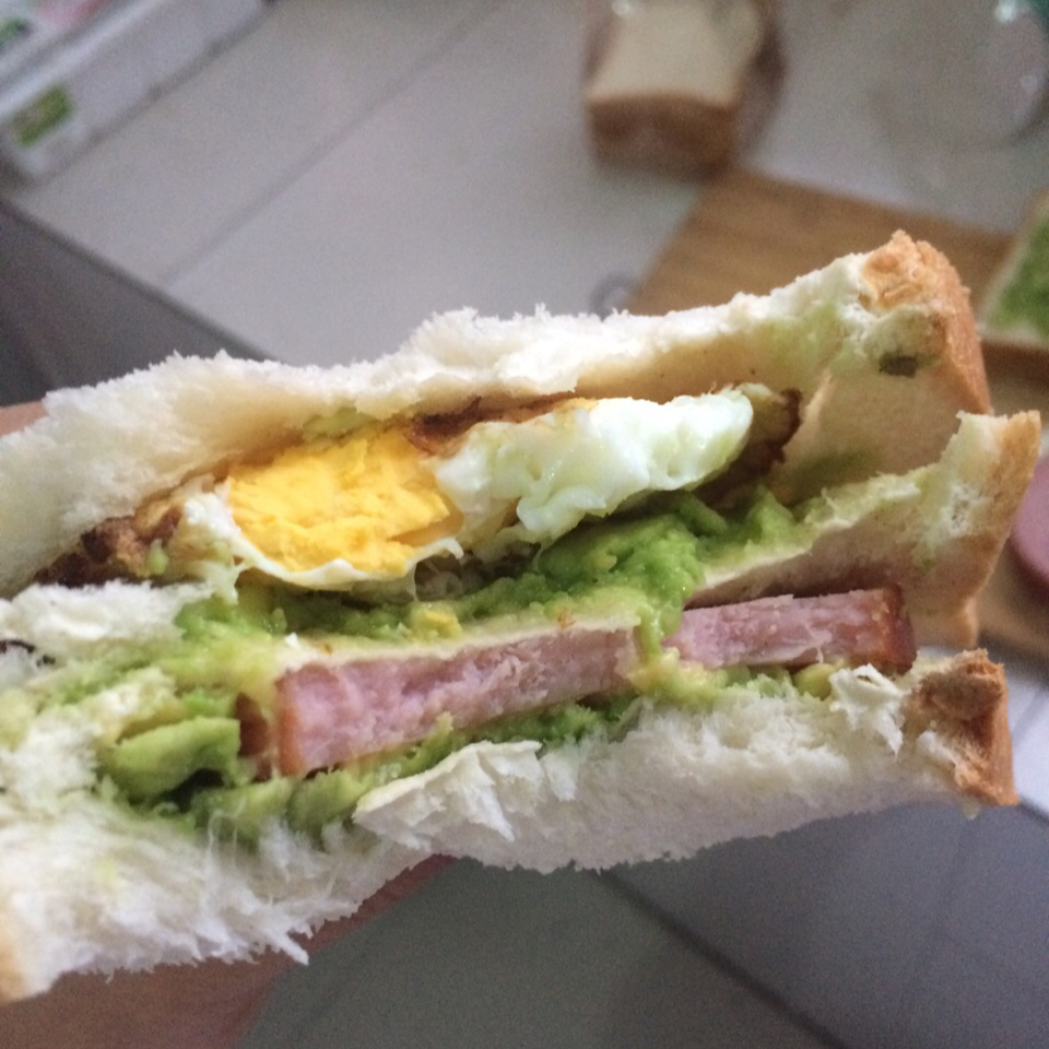 牛油果早餐三明治 Avocado Breakfast Toasted Sandwich