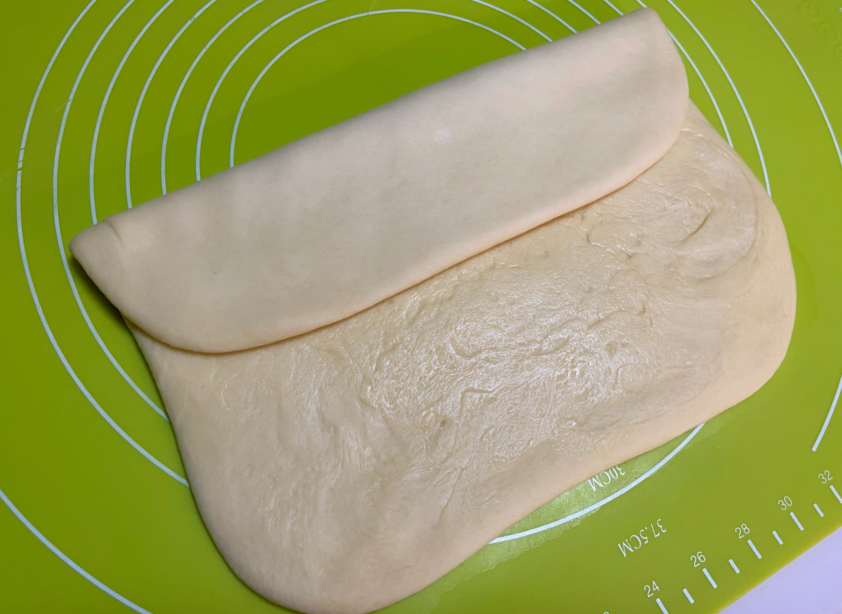 最最简单的🥖杉木奶香面包｜完胜经典杉木面包的做法 步骤5