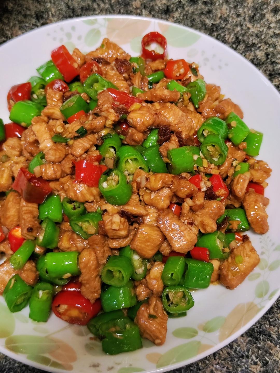 双椒鸡丁