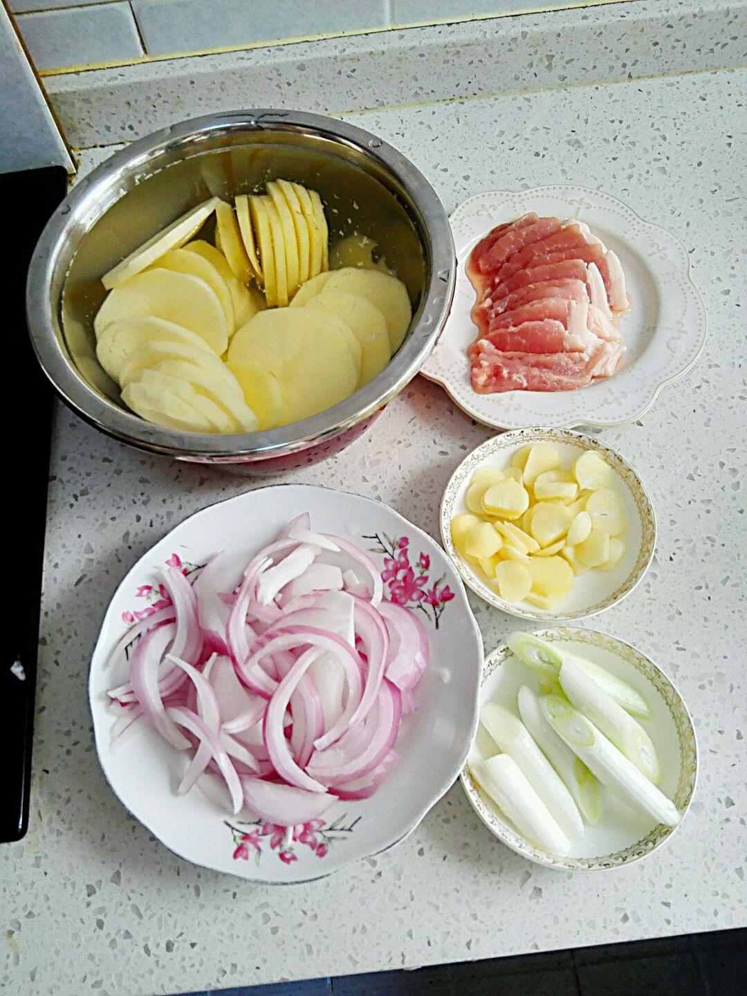 豆瓣焦香土豆片的做法 步骤3