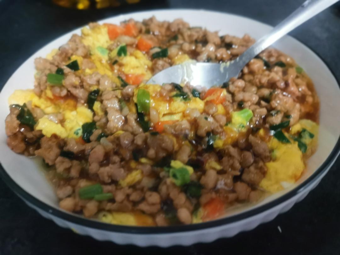鸡蛋倒入开水中，秒变一道即将失传美食，吃一口回味无穷做法简单又营养 大人小孩都爱吃