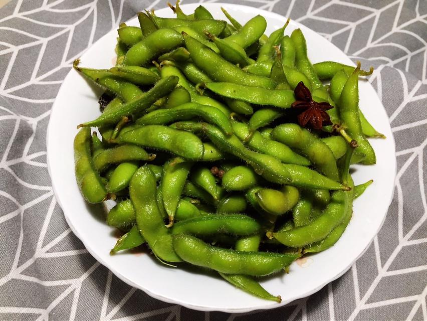 张姐-盐水毛豆（简单快捷下酒菜）