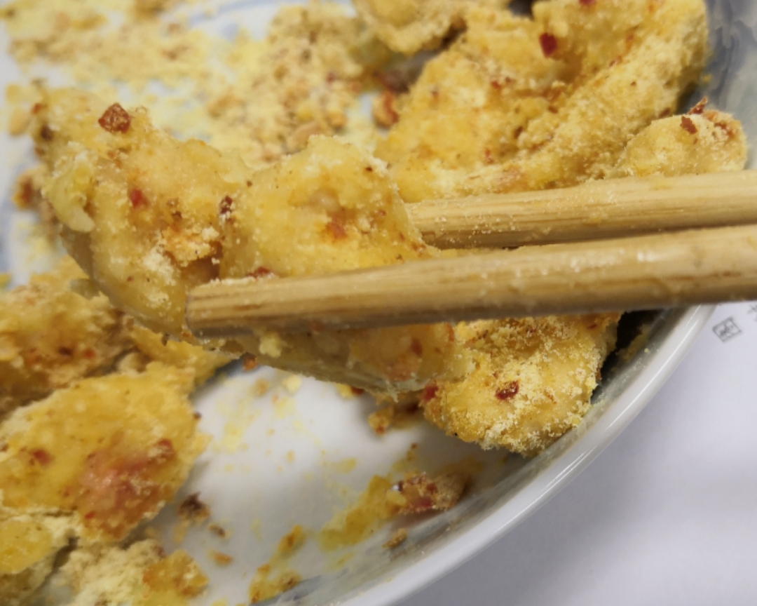 【一人食减脂餐】玉米粉蒸鸡胸肉的做法