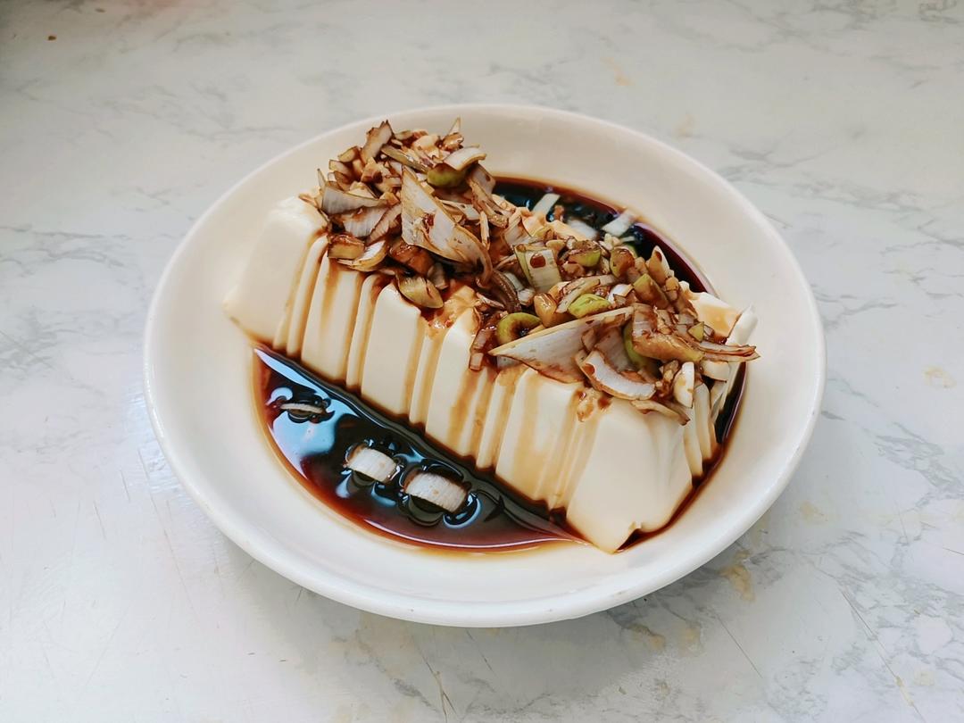凉拌嫩豆腐
